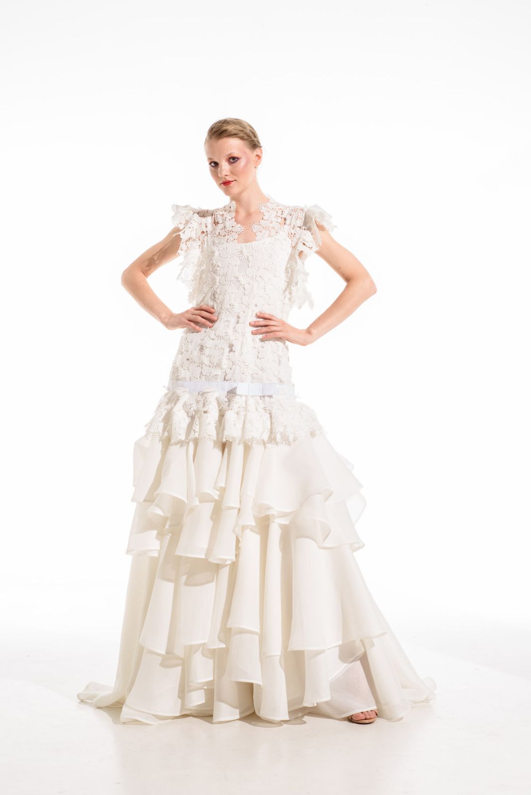 5076 dress lace, 5082 dress ruffles